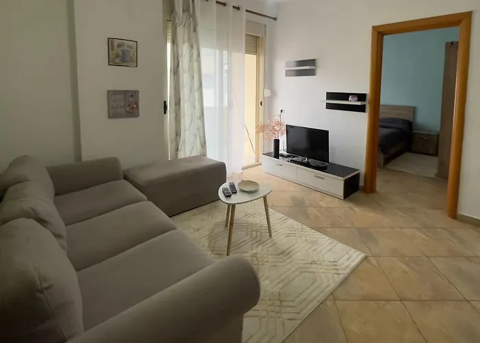 Spacious With Balcony * Kashari